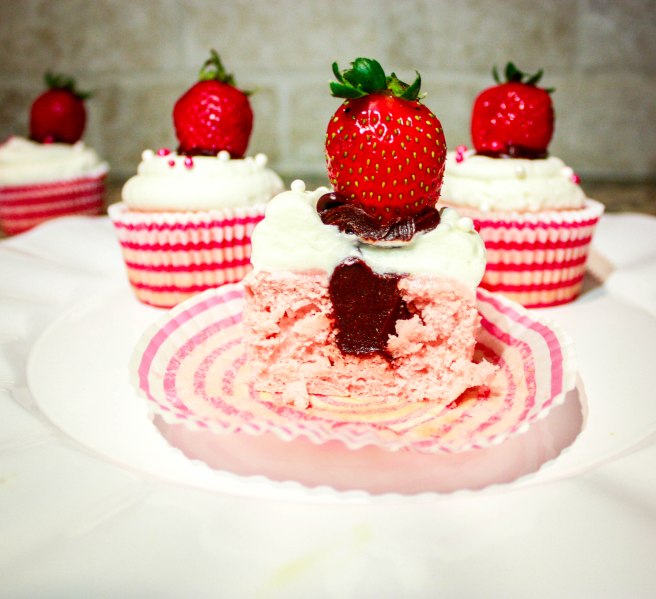 Fudge Filled Pink Velvet Cupcakes-2301